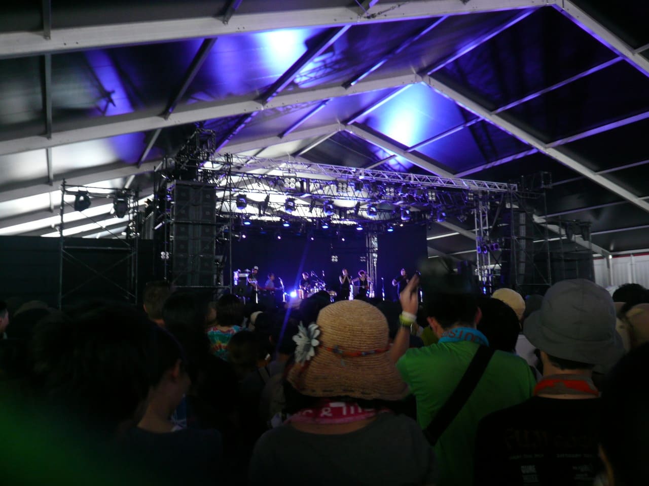 RHYE FUJI ROCK FESTIVAL ’13 – Red Marquee