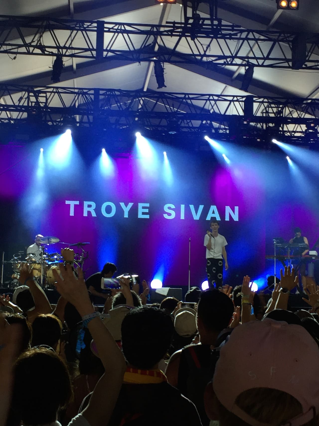 Troye Sivan FUJI ROCK FESTIVAL ’16 – RED MARQUEE