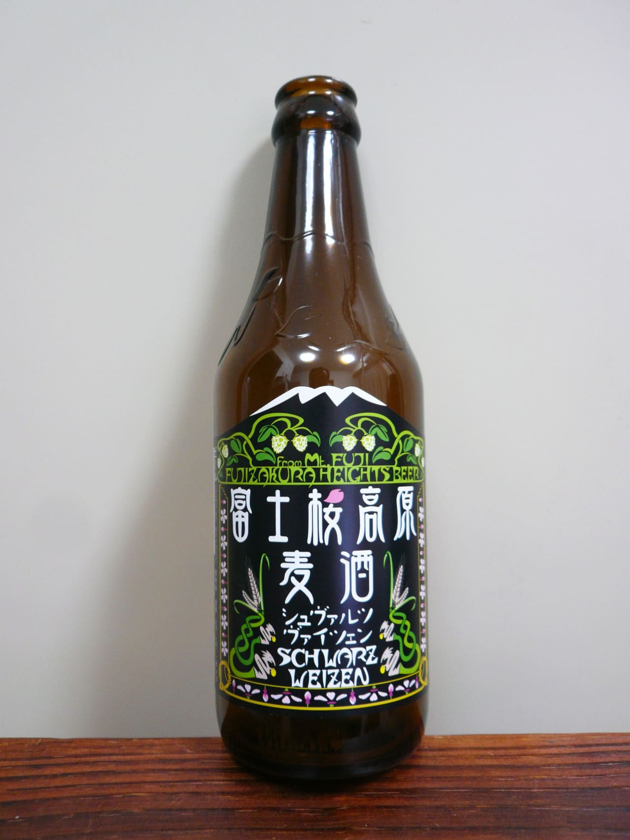 富士桜高原麦酒 Schwarz Weizen