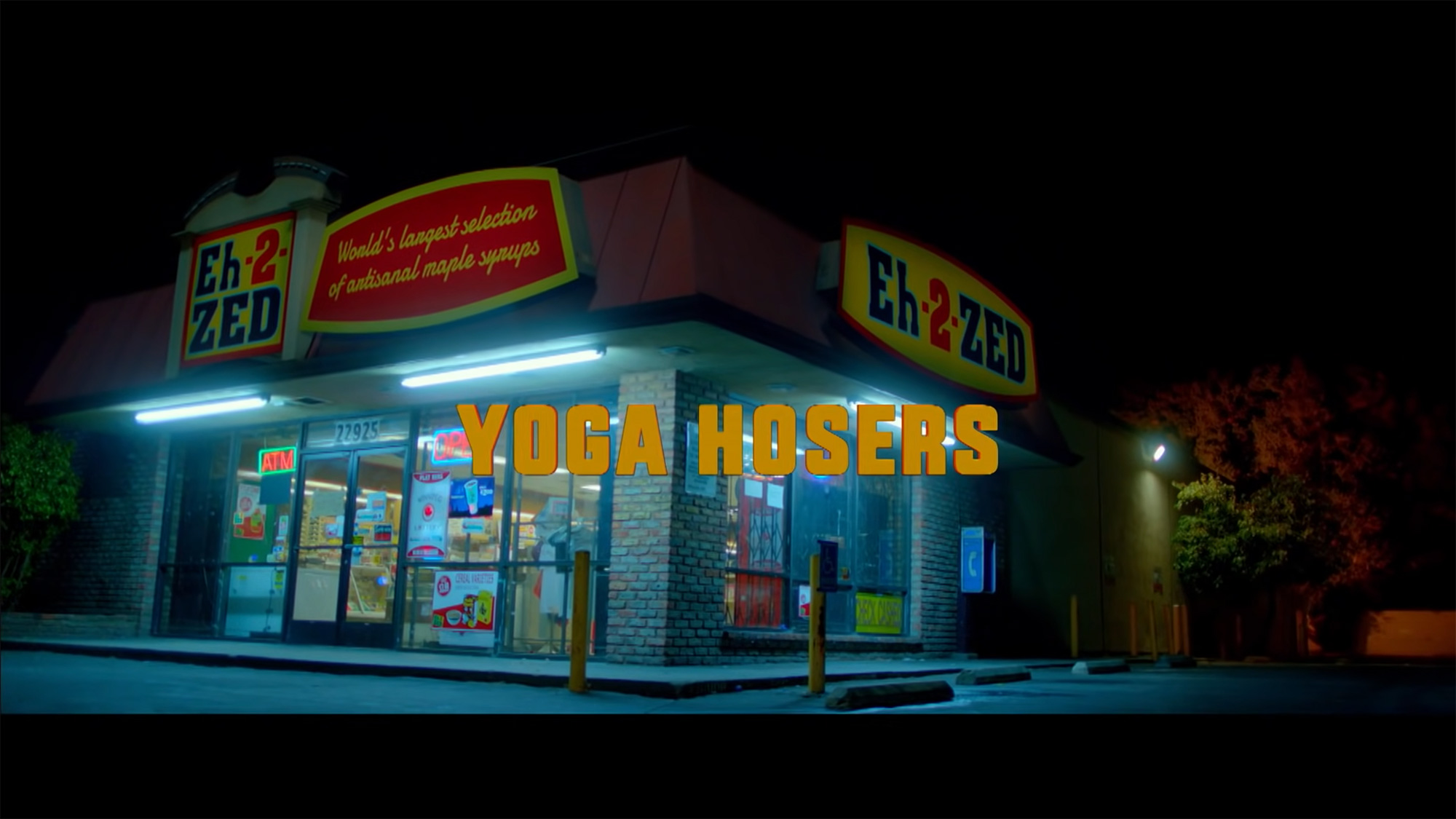 コンビニ・ウォーズ バイトJK VS ミニナチ軍団 Yoga Hosers