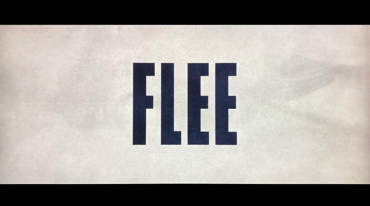 FLEE フリー