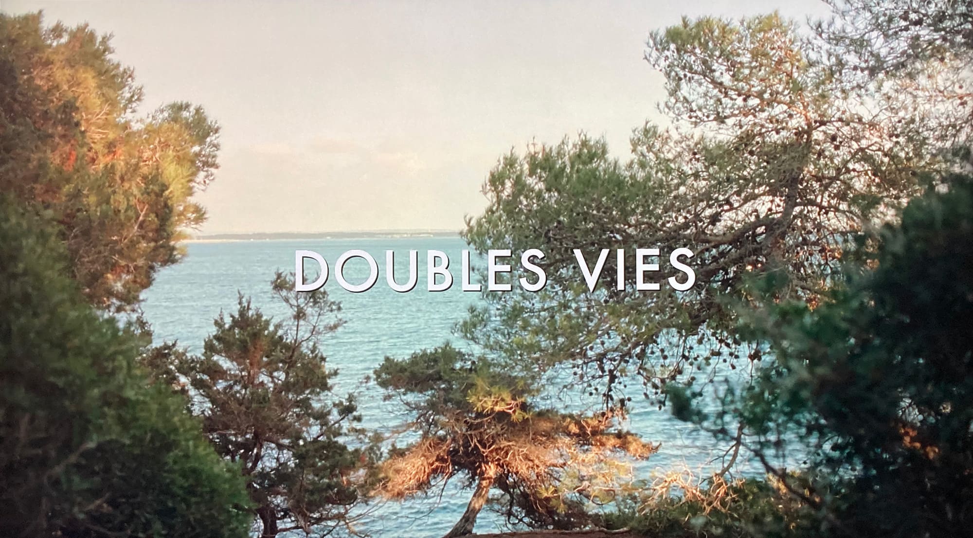 冬時間のパリ Doubles Vies