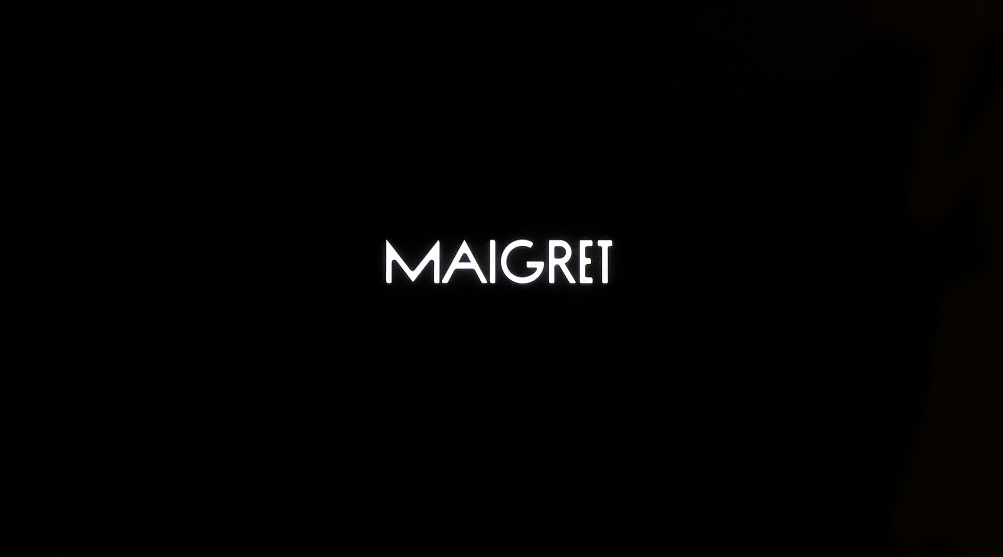 メグレと若い女の死 Maigret