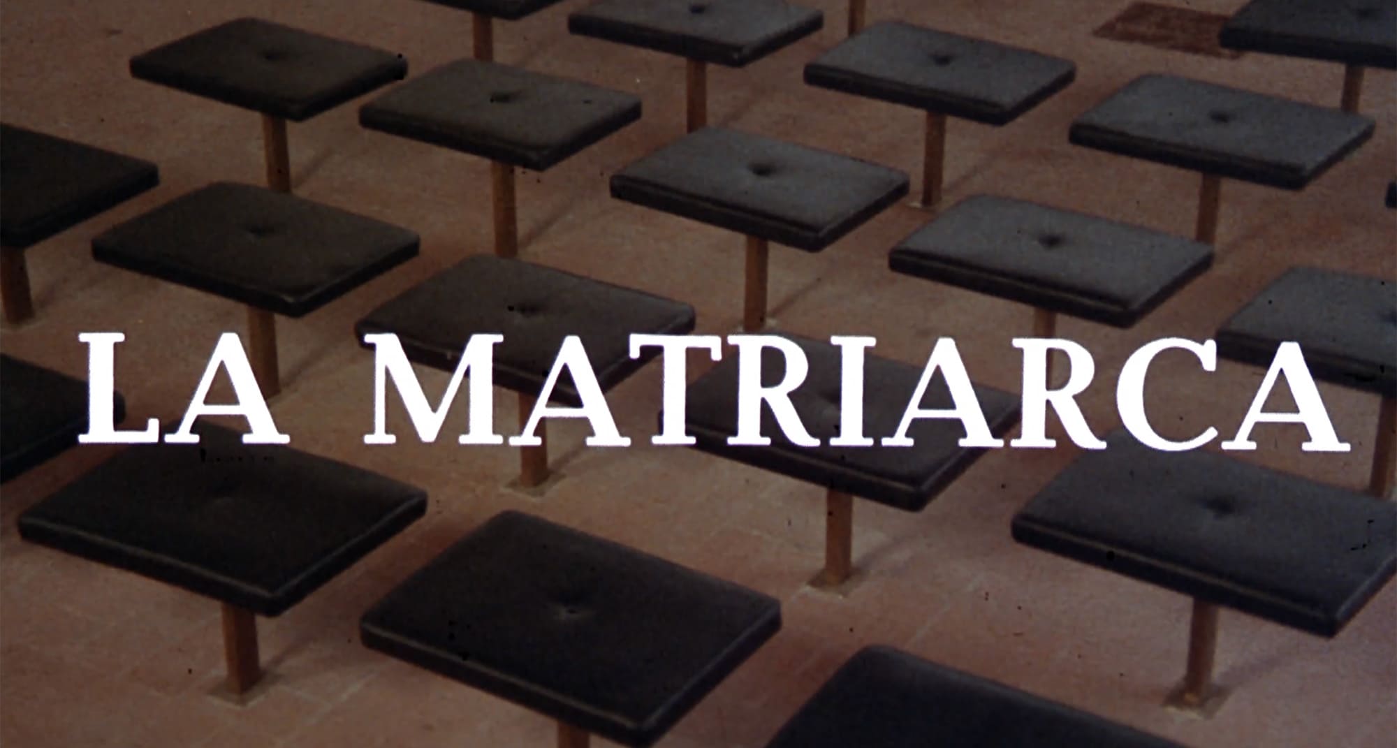 女性上位時代 La Matriarca