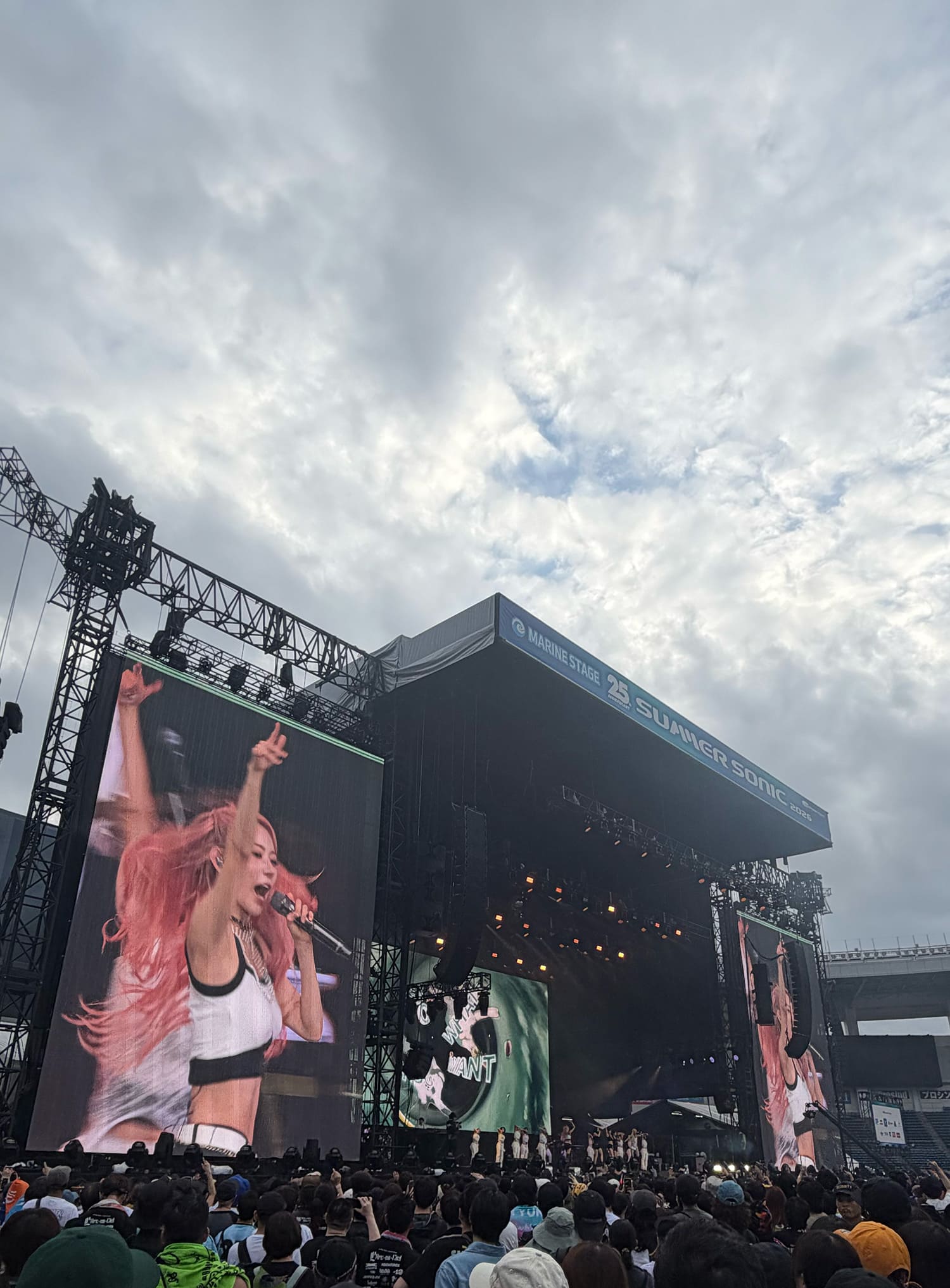 LE SSERAFIM SUMMER SONIC 2026 – MARINE STAGE