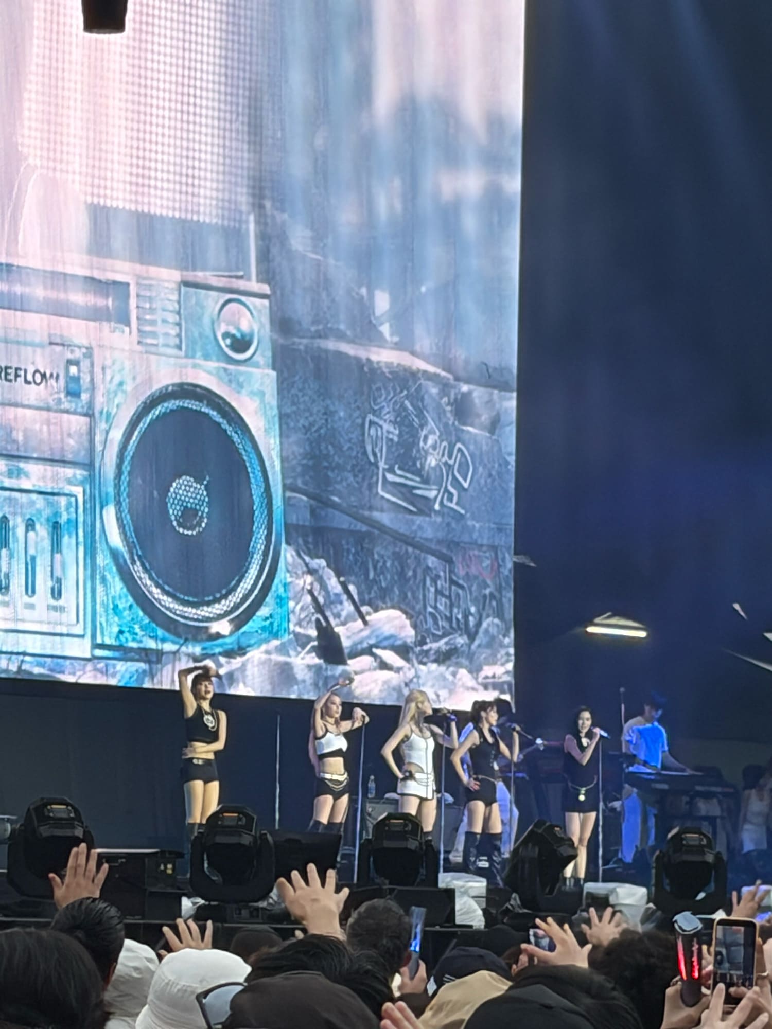 LE SSERAFIM SUMMER SONIC 2026 – MARINE STAGE